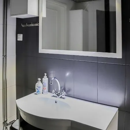 Hotel Neitsytniemen Kartano Oy