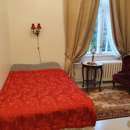 Hotel Neitsytniemen Kartanohotelli *