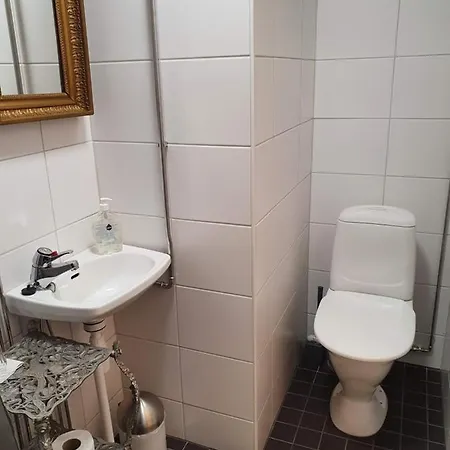 Neitsytniemen Kartanohotelli *