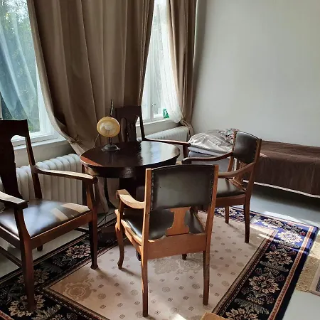 Neitsytniemen Kartanohotelli Hotel