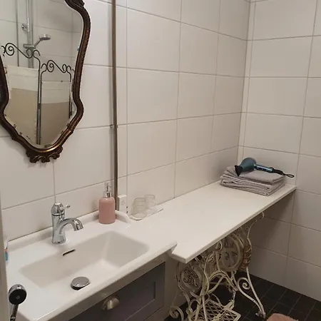 Hotel Neitsytniemen Kartanohotelli