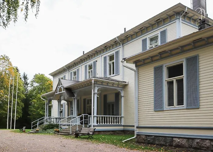 Neitsytniemen Kartanohotelli * Ιμάτρα