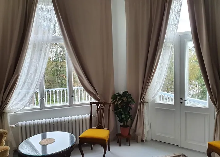 Neitsytniemen Kartanohotelli * Ιμάτρα