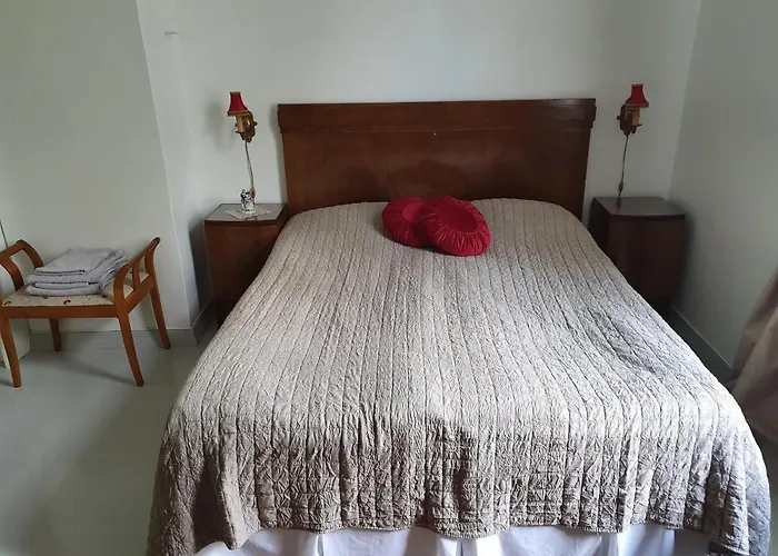 Neitsytniemen Kartanohotelli *